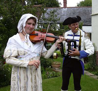 Wyldes Noyse dressed for their Trafalgar performances